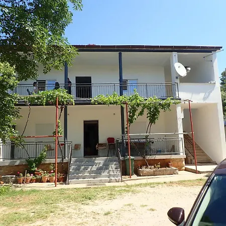 Lucija Apartment *