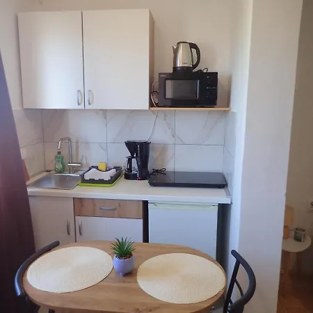 Apartment Lucija *